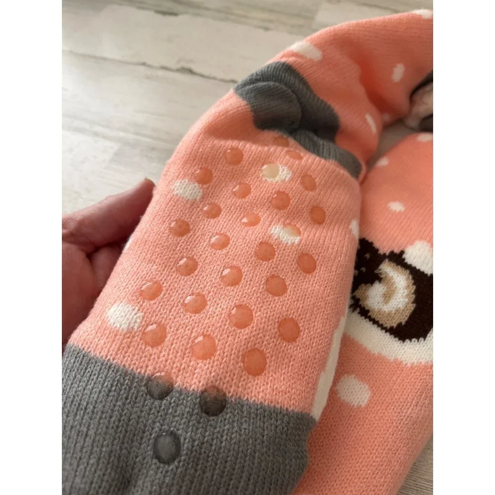 Sherpa theme socks with polar bear NWT